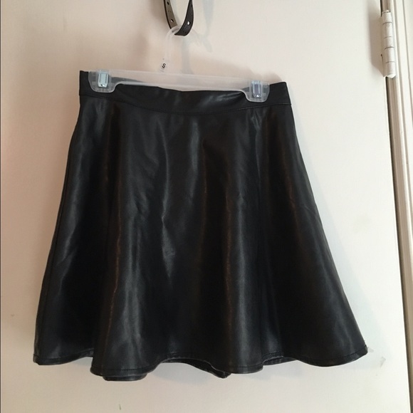 Leather skirt
