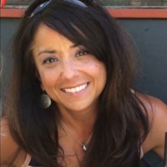 Meet your Posher, Linda - Picture 1 of 1