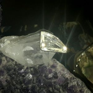 Crystal quartz fancy cut hammered silver ring