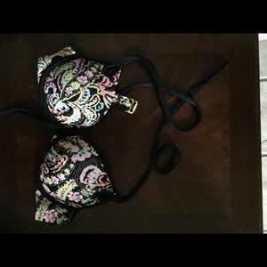 Toria secret baiting suit top