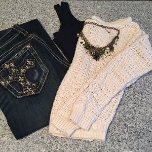 🎉SALE🎉 Like new American Eagle cream sweater