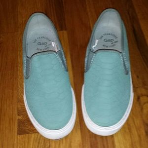 Gap sneakers