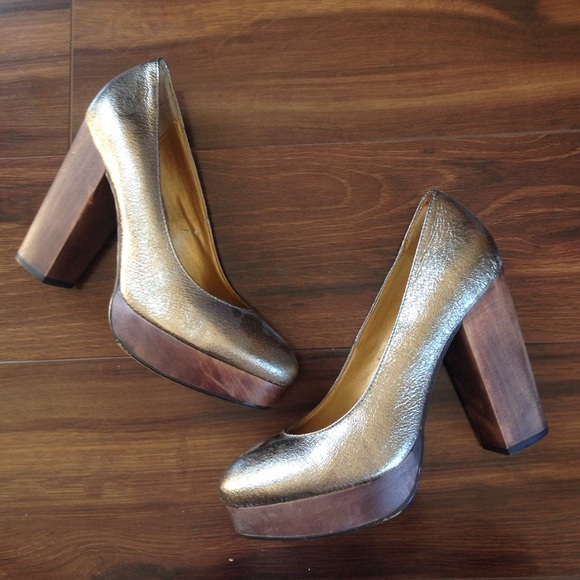 Seychelles Metallic Pumps