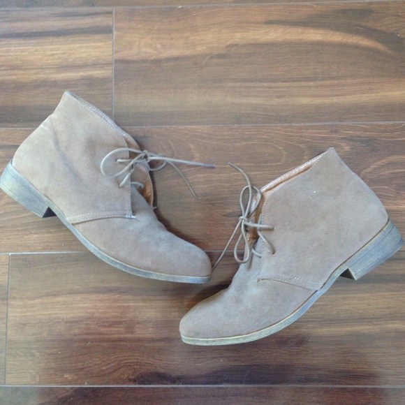 Madden Girl Chukka Boots