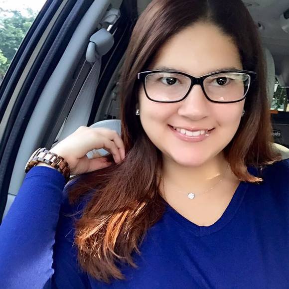 Meet your Posher, Elizabeth