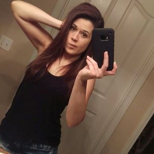 Meet your Posher, Sonija