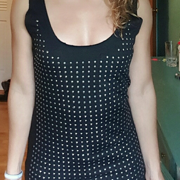 Top - Picture 2 of 2