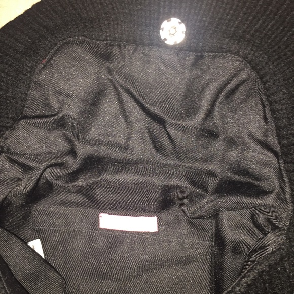 Knitted purse - Picture 2 of 3