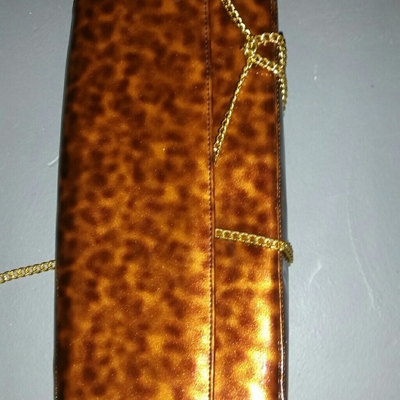 J. Renee
 Handbags - J. Renee print purse