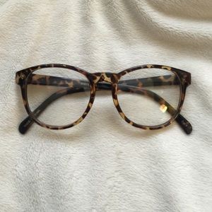 Cheetah print sunglasses