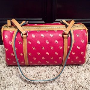 NEW DOONEY & BOURKE SIGNATURE STYLE RED "It" BAG