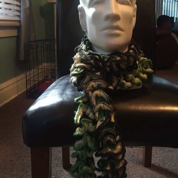 Black and green scarf