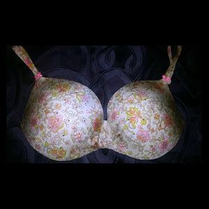 Victoria secret plunge bra 34D