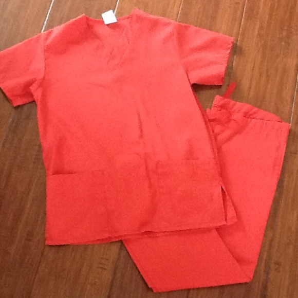 Red scrub set