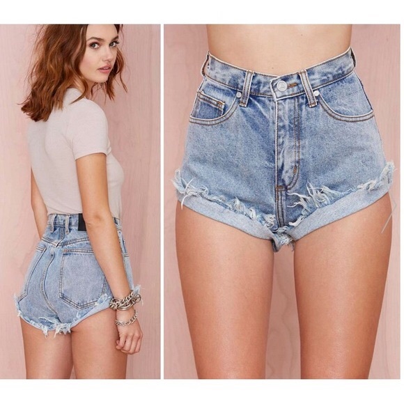 UNIF Vada Shorts - Picture 5 of 5