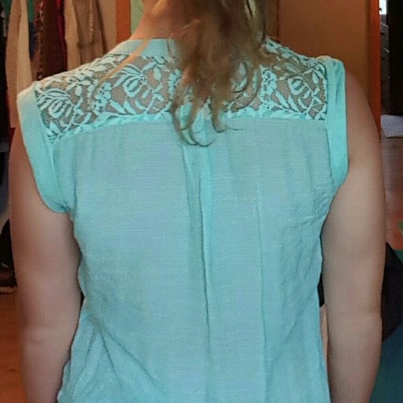 Top - Picture 2 of 2