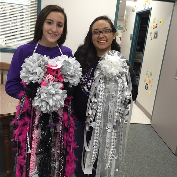 Meet your Posher, Adriana - Picture 1 of 1