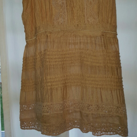 Top - Picture 2 of 2