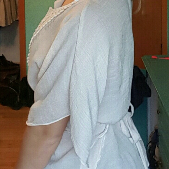 Top - Picture 2 of 2