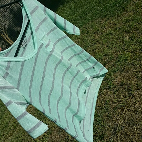Striped tiffany blue\grey top