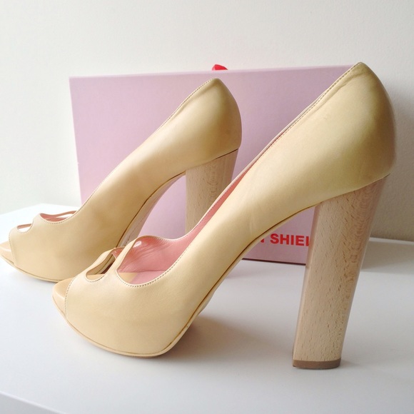 Eileen Shields Shoes - Eileen Shields Pearl Nappa Pumps Eileen Shields Shoes - Eileen Shields Pearl Nappa Pumps