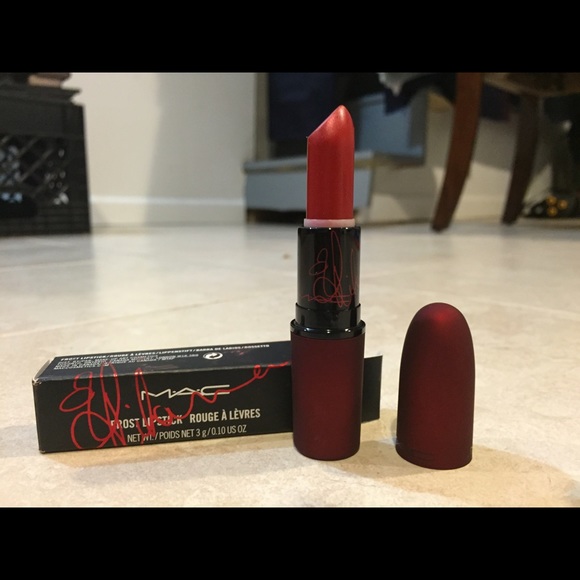 MAC VIVA GLAM RIHANNA