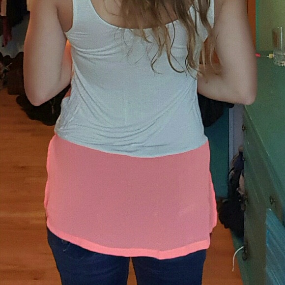 Top - Picture 3 of 3