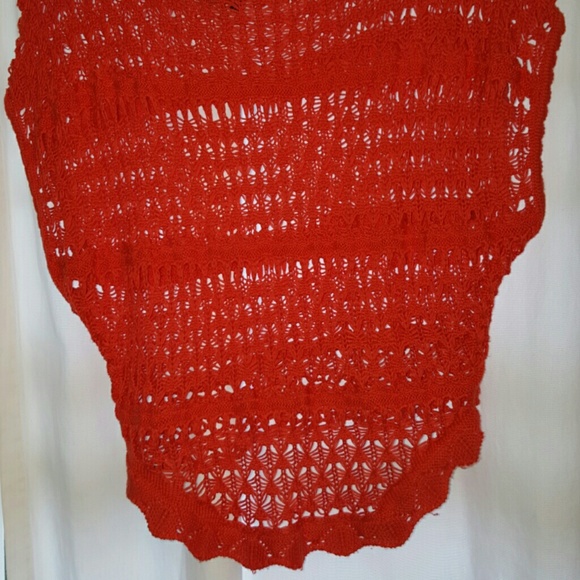 Top - Picture 2 of 2