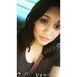 Meet your Posher, Karol