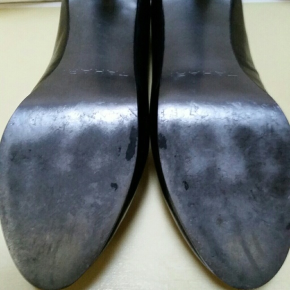 Tahari Black Heels - Picture 3 of 3