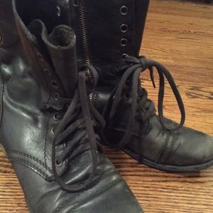 Black Steve Madden combat boots