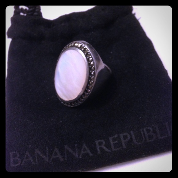 Banana republic silver mother of pearl ring.