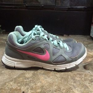 Nike Tennis Shoes