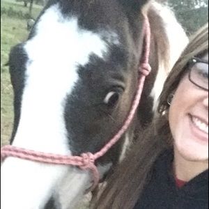 Meet your Posher, Chloe