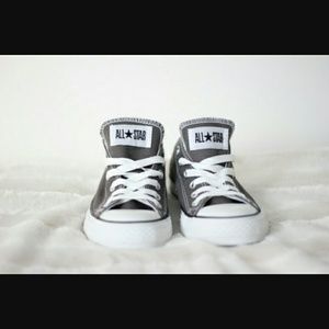 Gray converse (low top)