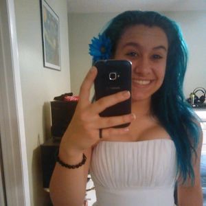 Meet your Posher, Stephanie