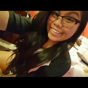 Meet your Posher, Thuy nga