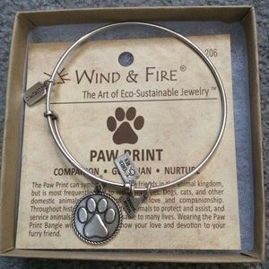 Wind & Fire Paw Print Bangle