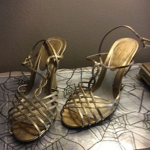 Palo "Nordstrom " Burnished Gold Wedges metallic