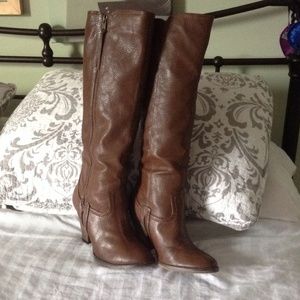 tall boots. 🍁👢