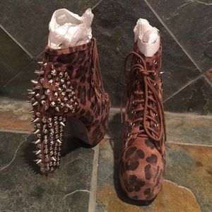 Jeffrey Campbell Leopard Print Spiked Litas Size 8