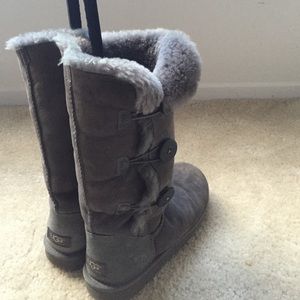Size 7 UGG boots