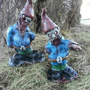 Meet your Posher, Queen