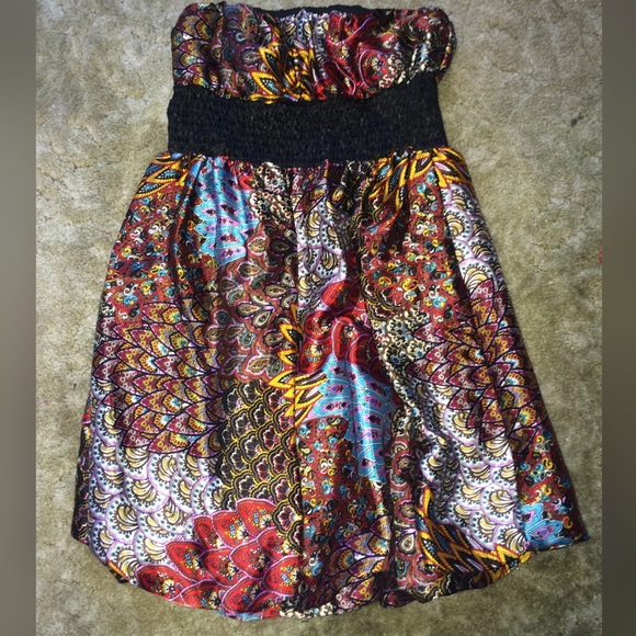 Dress - Picture 2 of 2