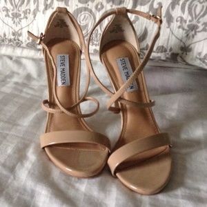 Steve Madden  sandals 🎀