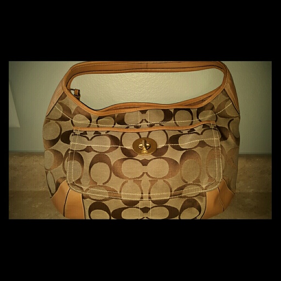 Neutral Coach shoulder bag