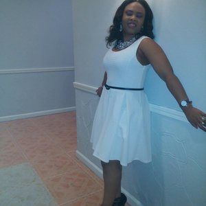 Meet your Posher, Estella