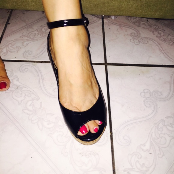 Strappy Shiny Cork Wedges - Picture 1 of 3