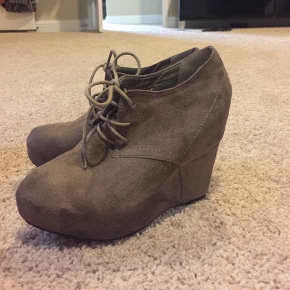 Suede-Like tan wedges
