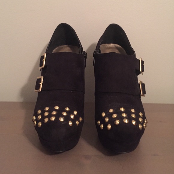 Guess black booties size 7 - Picture 4 of 4